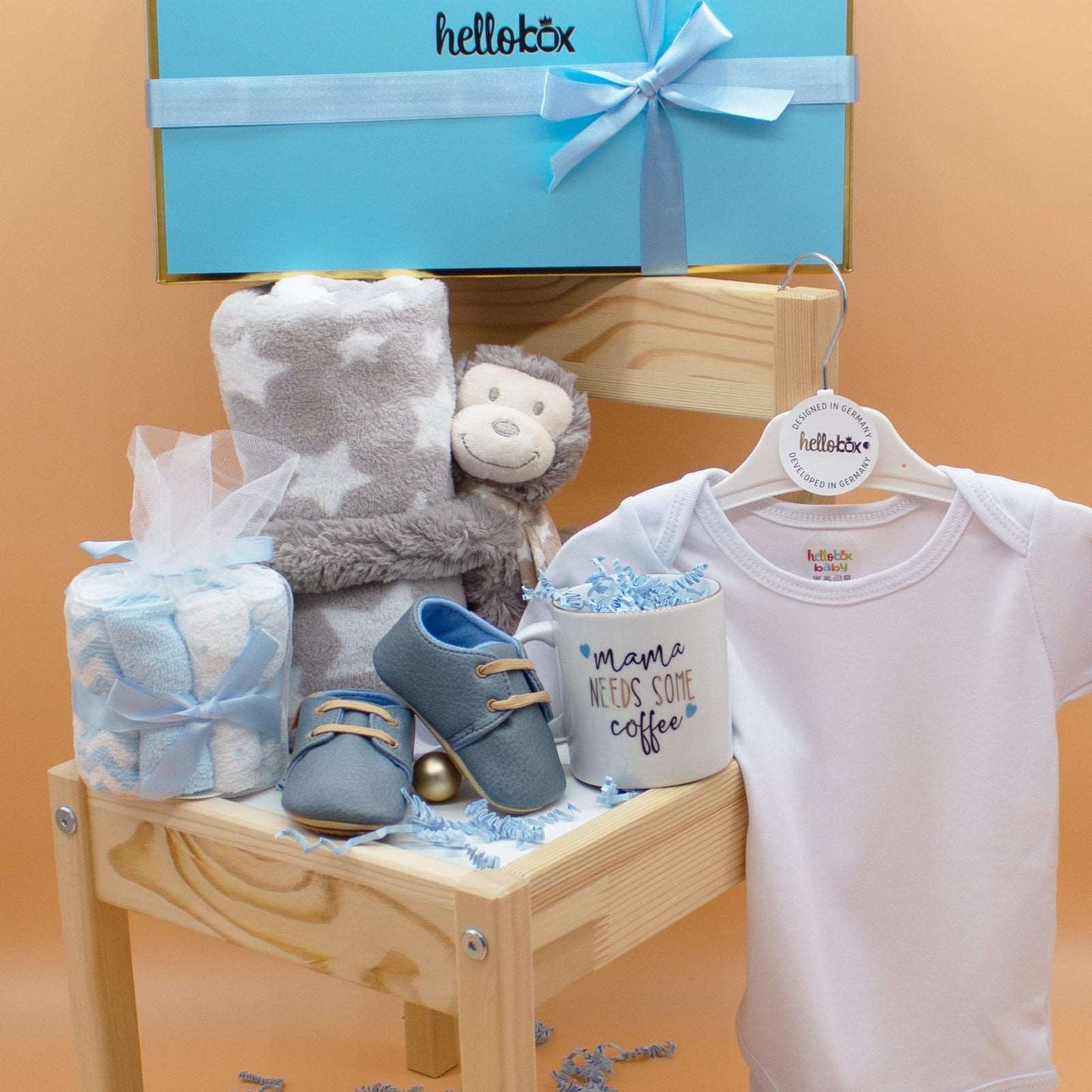 Hellobox Deluxe Newborn Gift Set